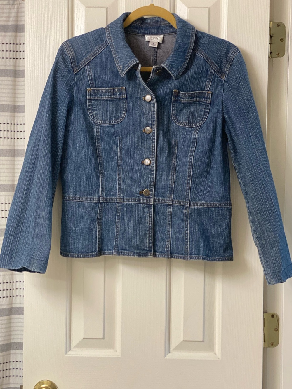 LOFT Ann Taylor Classic Blue Denim Jacket with Button Front Size 8